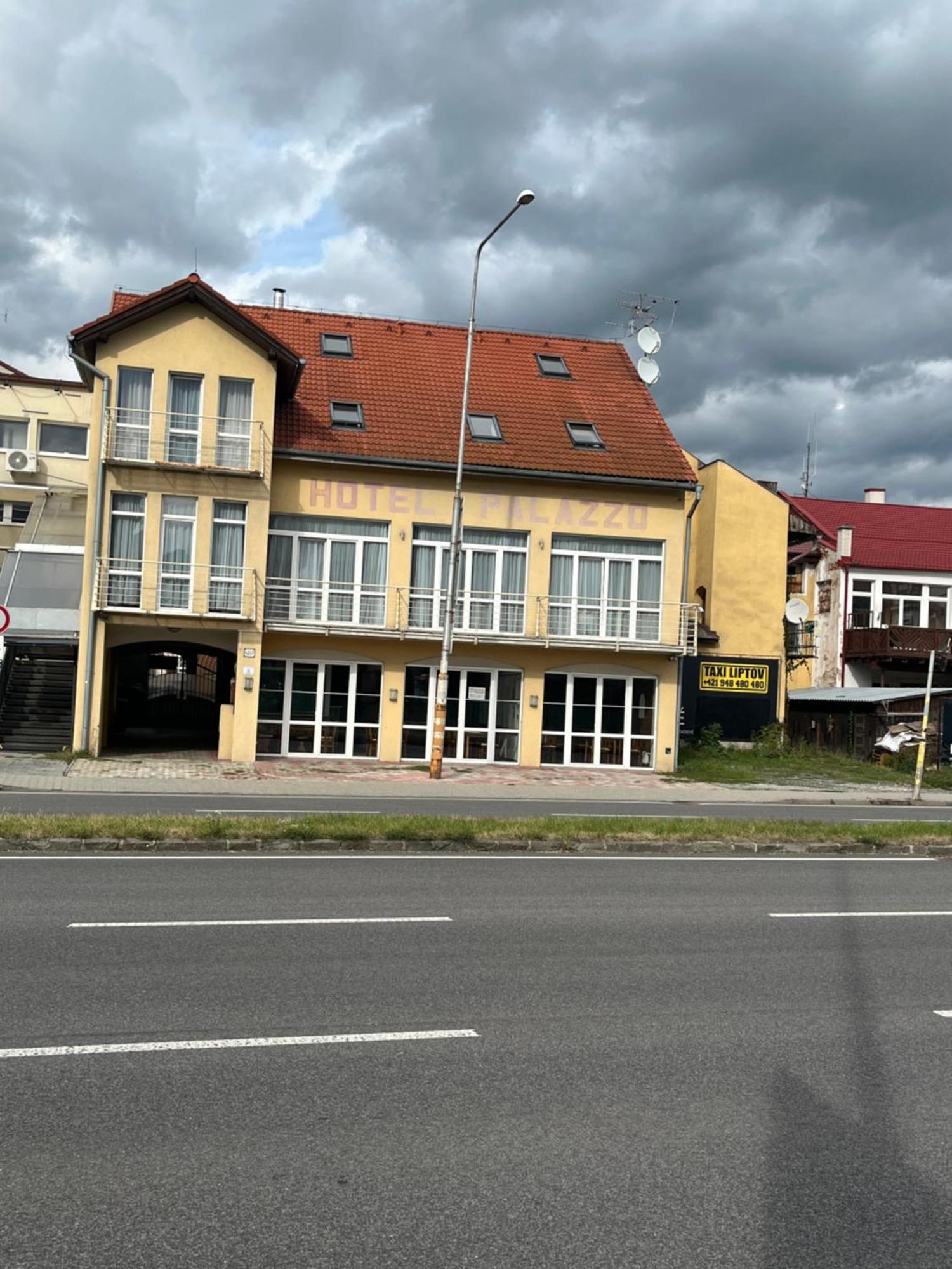 Hotel Palazzo Lipótszentmiklós Kültér fotó