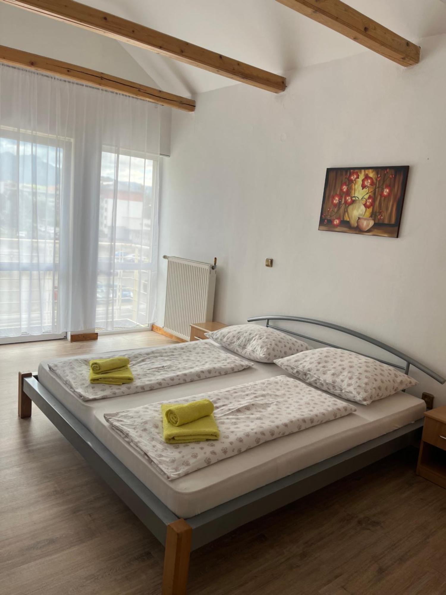 Hotel Palazzo Lipótszentmiklós Kültér fotó