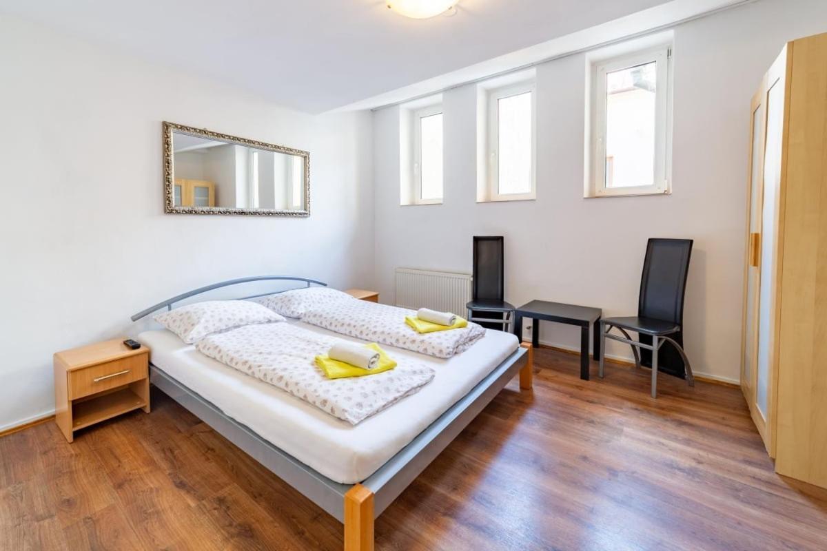 Hotel Palazzo Lipótszentmiklós Kültér fotó